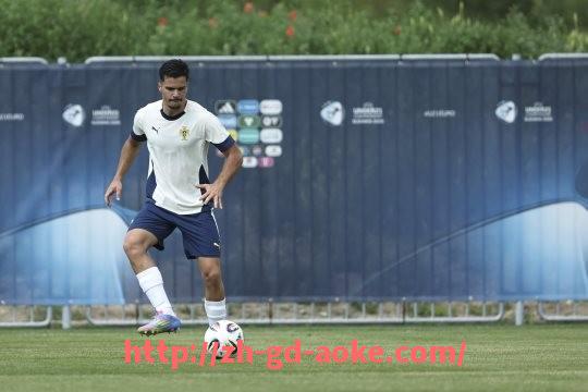 澳客足彩-NBA看球听歌：NBA比赛时配合的最佳音乐推荐